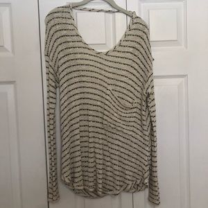 Free people -Knitted and airy long sleeve blouse